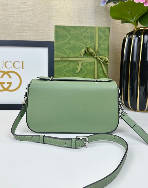 激安グッチバッグコピー内部構造